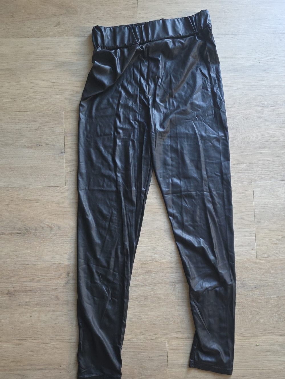 Kids bottoms - likely leggings
